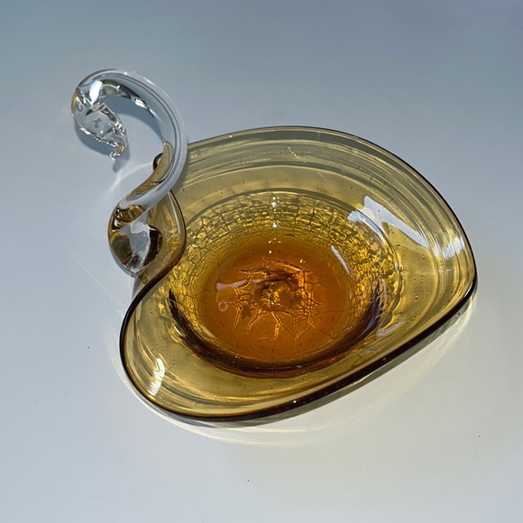 Glass swan‎ trinket dish - Picture 1 of 4